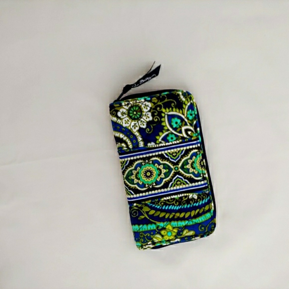 Vera Bradley wallet paisley NWOT